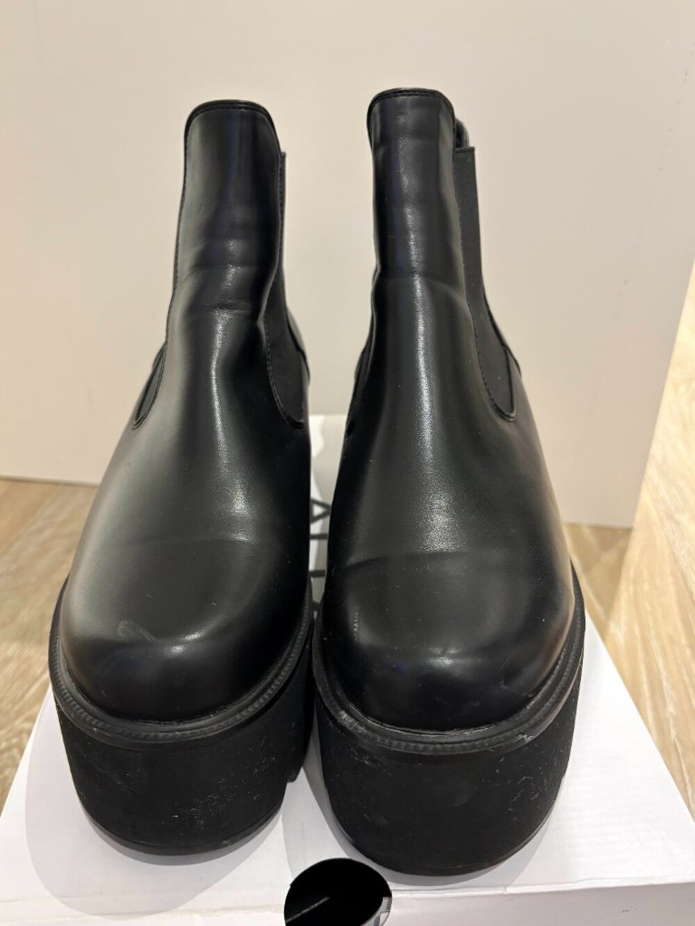 Black Aldo Platform Heel Boots - Picture 3 of 4